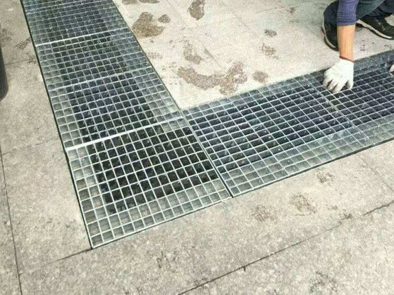 地溝蓋板